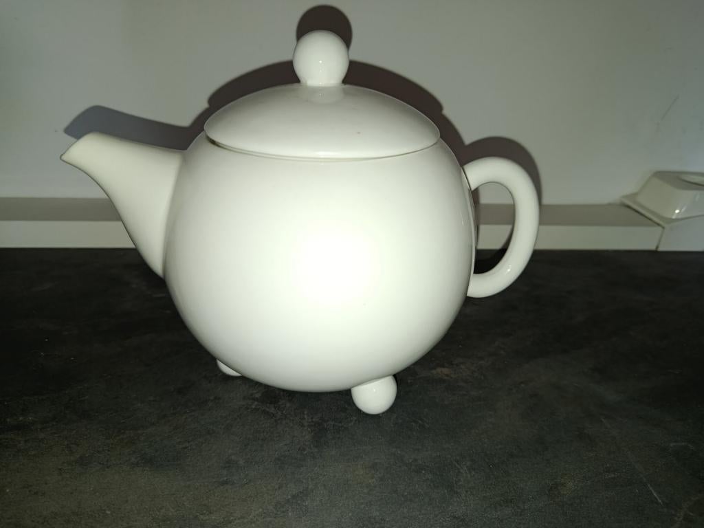 Witte theepot, Antiek en Kunst, Antiek | Servies los, Ophalen of Verzenden