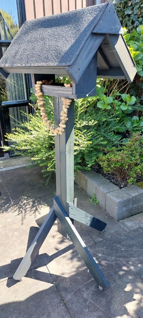 Houten Voederhuisje op Paal - Donkergrijs, Tuin en Terras, Ophalen, Gebruikt