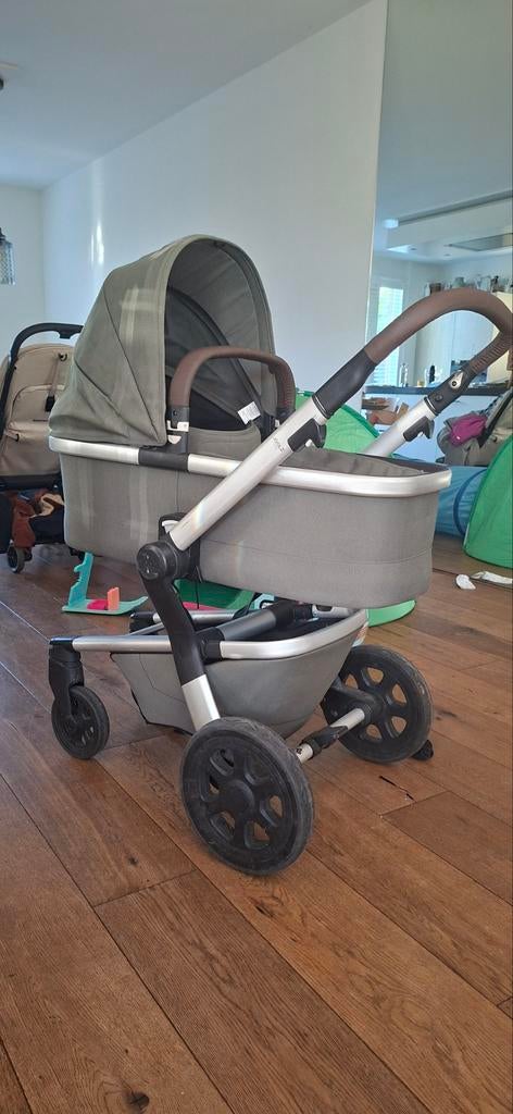 Joolz Hub kinderwagen met reiswieg, Gebruikt, Ophalen of Verzenden, Verstelbare duwstang, Kinderwagen