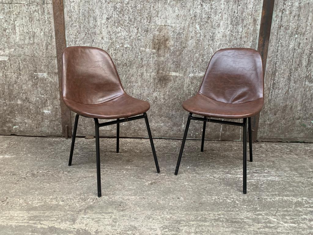 OUTLET PARTIJ! Bruine kunstlederen stoelen, Twee, Bruin, Ophalen of Verzenden, Zo goed als nieuw