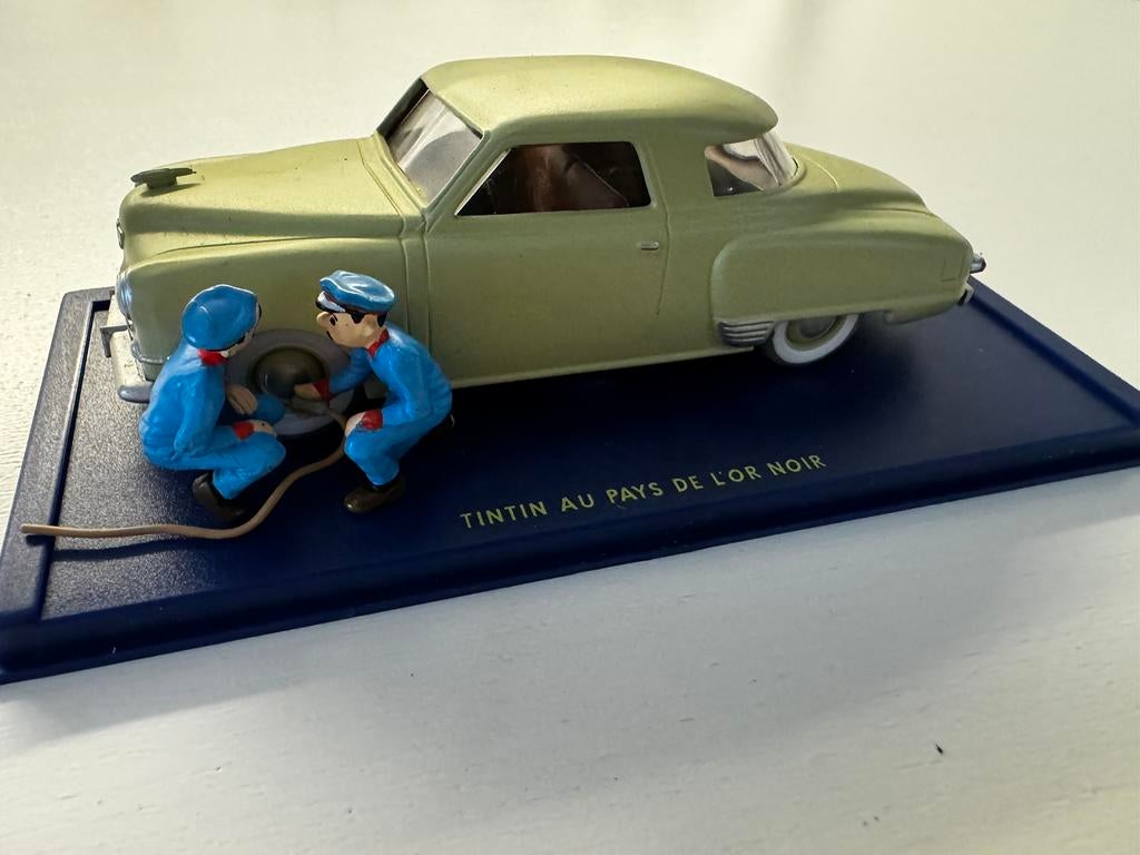 Kuifje auto 1/43 de studebaker uit Het zwarte goud, Verzamelen, Stripfiguren, Ophalen of Verzenden, Kuifje, Nieuw, Beeldje of Figuurtje