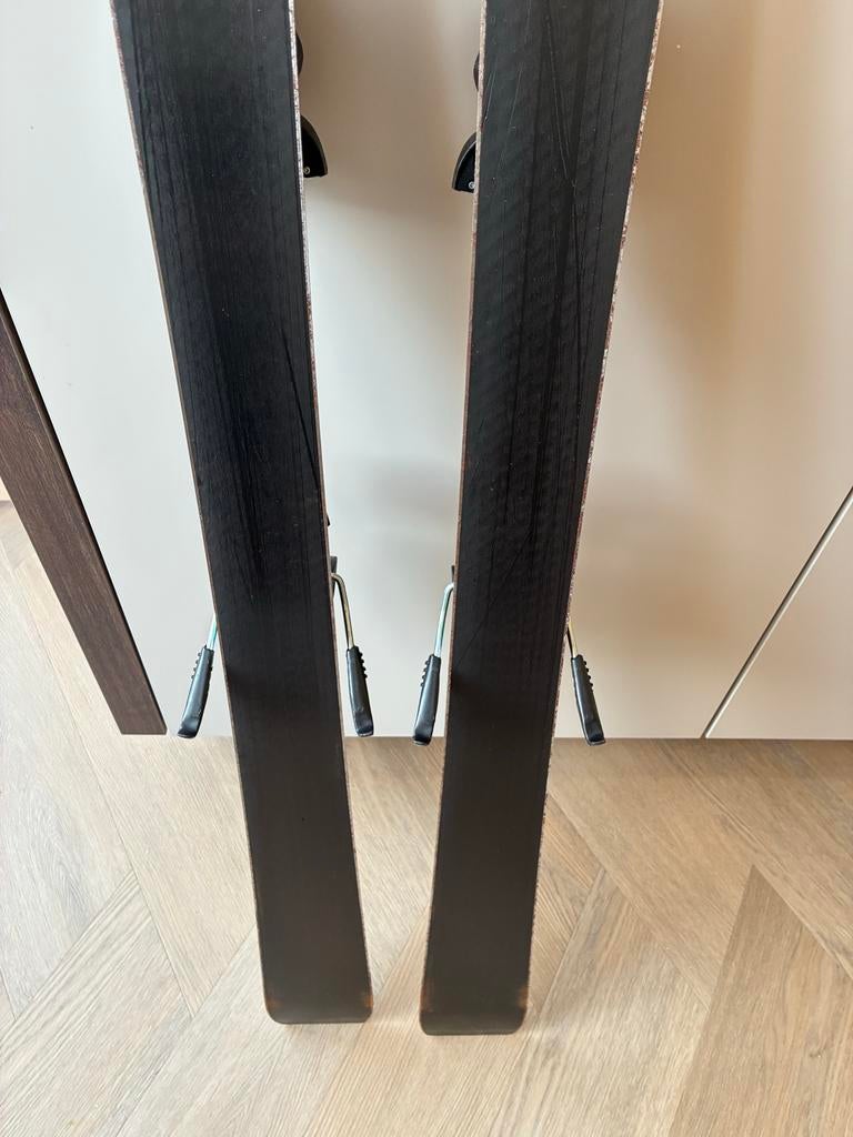 Fischer Motive dames ski's 160cm - Goed onderhouden, Sport en Fitness, Skiën en Langlaufen, Ophalen, 140 tot 160 cm, Skiën, Ski's