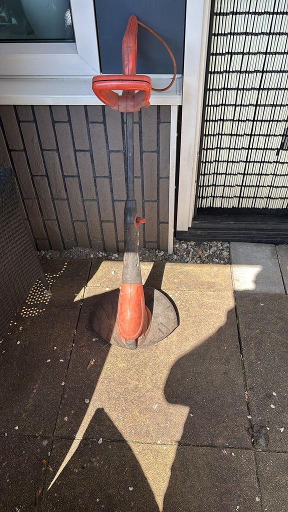 Elektrische grastrimmer flymo multi trim 300 DX, Ophalen, Cirkelmaaier, Gebruikt, Elektrische grasmaaier