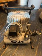 Jun Air 6-4  Fluister  Compressor, Gebruikt, 6 tot 10 bar, Ophalen of Verzenden, Minder dan 200 liter/min