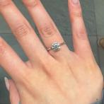 10k Witgoud ring met 1ct moissanite (graveert), Sieraden, Tassen en Uiterlijk, Ringen, Wit, Nieuw, Ophalen of Verzenden, 17 tot 18