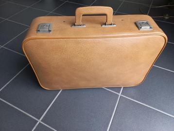 Vintage camelkleurig leren koffertje beschikbaar voor biedingen