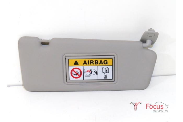 Zonneklep van een Renault Twingo, Auto-onderdelen, Interieur en Bekleding, Renault, Gebruikt, 6 maanden garantie, 12 maanden garantie