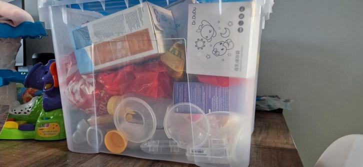 Kolf artikelen, flesjes en meer!, Kinderen en Baby's, Babyvoeding en Toebehoren, Zo goed als nieuw, Borstkolf, Ophalen of Verzenden