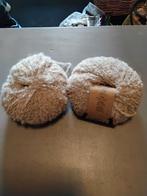 Alpaca Bouclé Wol - 2 Bollen, Hobby en Vrije tijd, Ophalen of Verzenden, Zo goed als nieuw, Breien of Haken, Wol of Garen