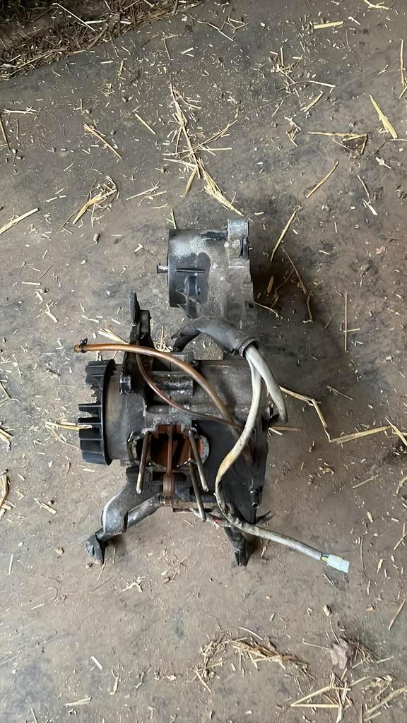 Piaggio 2t opknap blok, Fietsen en Brommers, Scooters | Piaggio, Ophalen of Verzenden