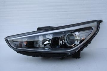 Koplamp Hyundai i30 links 4020 Origineel ! Kras beschikbaar voor biedingen