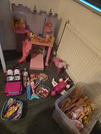 Barbie poppenhuis met diverse asseccoires, Ophalen, Gebruikt, Poppenhuis