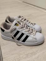 Adidas Superstar Sneakers - Maat [Maat], Kleding | Heren, Schoenen, Ophalen, Zo goed als nieuw, Wit, Sneakers of Gympen