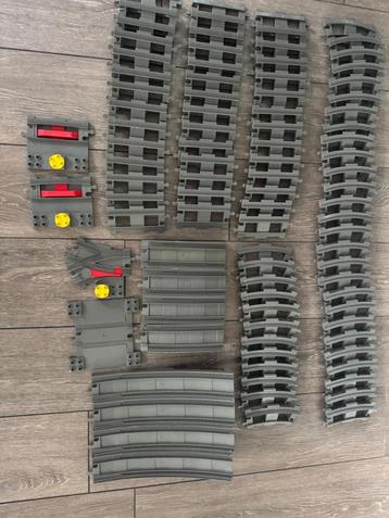 LEGO DUPLO - rails en brug beschikbaar voor biedingen