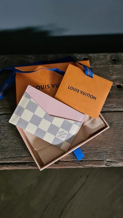Louis Vuitton Damier Azure Rose Card Holder. Origineel, Sieraden, Tassen en Uiterlijk, Portemonnees, Zo goed als nieuw, Ophalen of Verzenden