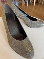 Gala schoenen perfecte staat zilver/goud mt 38, Ophalen of Verzenden, Gabor, Zo goed als nieuw, Pumps