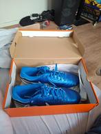 Voerbal schoenen maat 46, Sport en Fitness, Voetbal, Ophalen of Verzenden, Nieuw, Schoenen