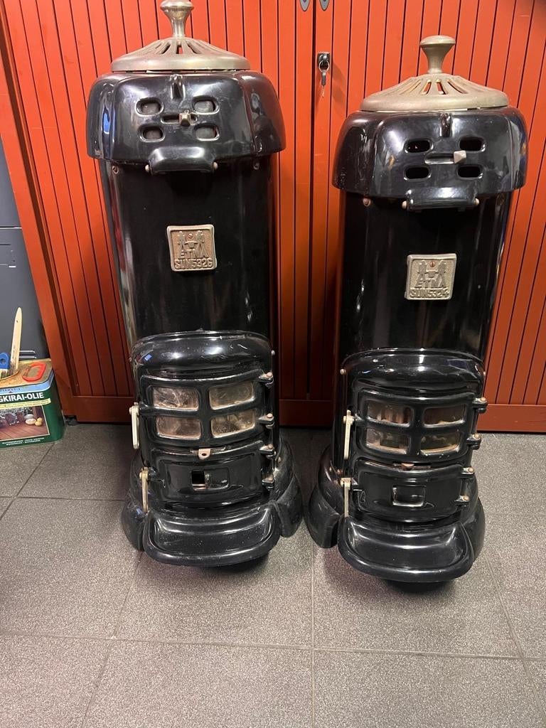 2 houtkachels, per stuk te koop, Huis en Inrichting, Kachels, Ophalen, Zo goed als nieuw, Hout, Houtkachel