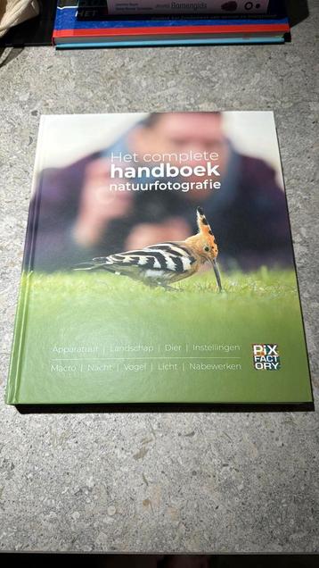 Het complete handboek natuurfotografie beschikbaar voor biedingen