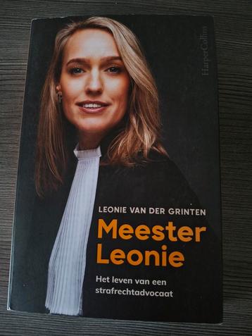 Meester Leonie beschikbaar voor biedingen