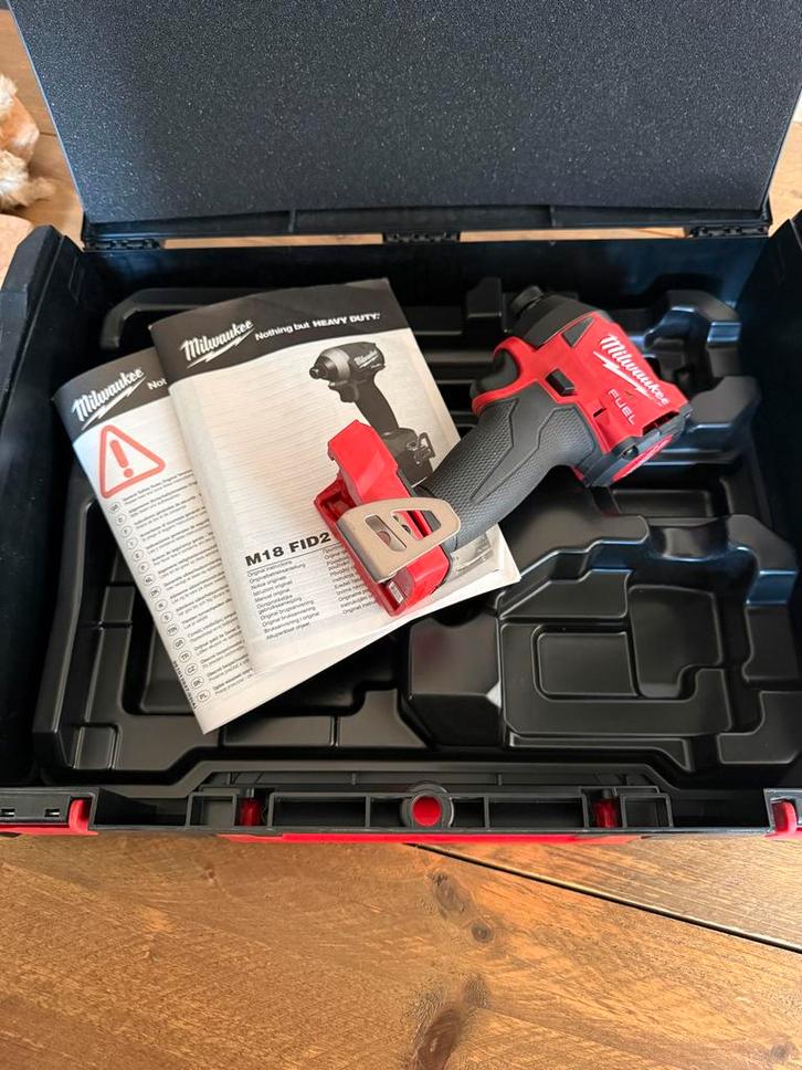 Milwaukee Schroefmachine - Zo goed als nieuw!, Doe-het-zelf en Verbouw, Gereedschap | Boormachines, Zo goed als nieuw, Boor- en Schroefmachine