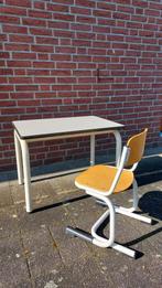 Schooltafel, kindertafel met stoel, Ophalen, Gebruikt, Tafel(s) en Stoel(en)