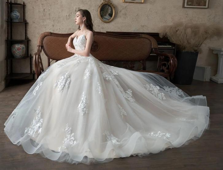 Betaalbare bruidsjurken al vanaf 179 euro - NIEUW, Kleding | Dames, Trouwkleding en Trouwaccessoires, Nieuw, Trouwjurk, Wit, Ophalen