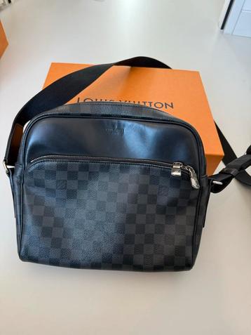 Louis Vuitton Daytona Reporter beschikbaar voor biedingen