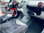 Toyota Aygo 1.0-12V Aspiration Red, Airco, 5 Deurs, NAP, Nie, Auto's, Voorwielaandrijving, Euro 5, Gebruikt, 4 stoelen