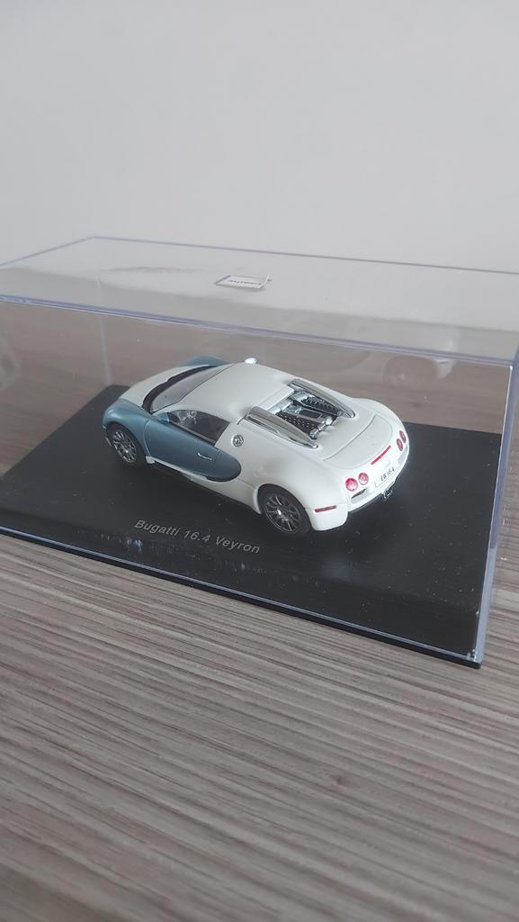 Bugatti Veyron AUTOart 1:43, Hobby en Vrije tijd, Modelauto's | 1:43, Zo goed als nieuw, Auto, Overige merken, Ophalen of Verzenden