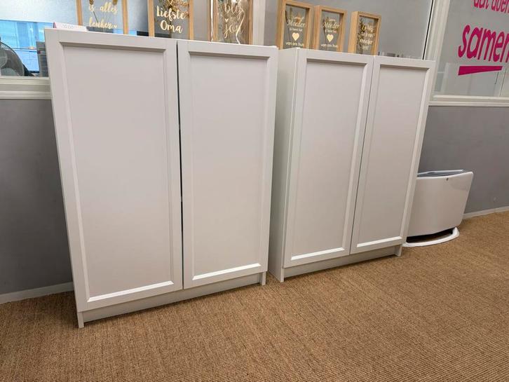 2 Witte Billy Oxberg IKEA kasten Izgs per dtuk 50,00, Huis en Inrichting, Kasten | Kledingkasten, Zo goed als nieuw, 100 tot 150 cm