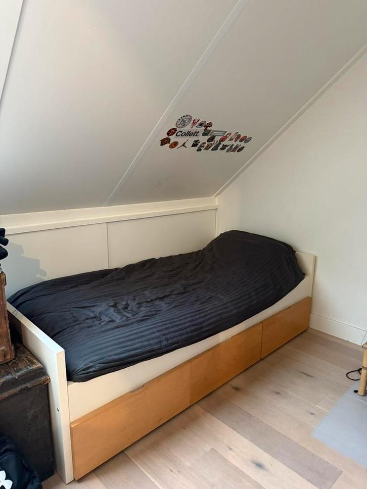 Brekke bed incl.3 lades, lattenbodem en matras wit met hout, Huis en Inrichting, Slaapkamer | Bedden, Eenpersoons, 90 cm, Hout