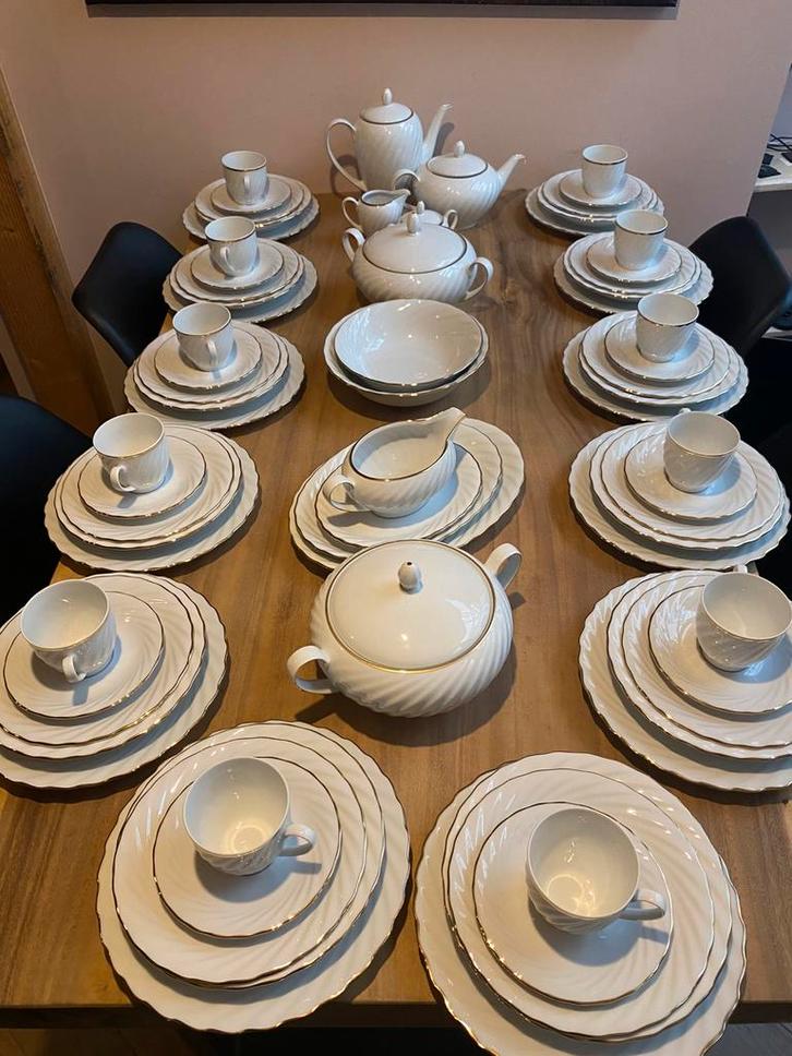 Eschenbach ontbijt/lunch en dinerset voor 12 persoons, Antiek en Kunst, Antiek | Servies compleet, Ophalen