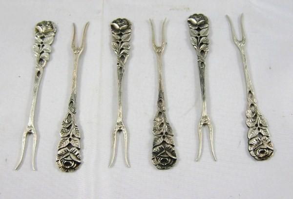 Zilveren serveervorkjes Hildesheimer Rose Antiko 800 (7041), Antiek en Kunst, Curiosa en Brocante, Ophalen