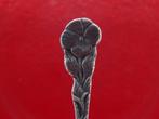 Lepeltje: Viooltje  Bloemenlepeltje, Antiek en Kunst, Antiek | Bestek, Verzenden