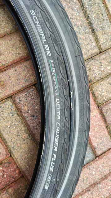 2x Schwalbe 28" buitenband beschikbaar voor biedingen