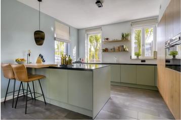 Luxe keuken met groen-hout kleur & Siemens app. voor €4500  beschikbaar voor biedingen