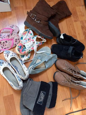 Schoenen ,Gratis op te halen beschikbaar voor biedingen