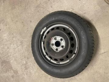 Winterbanden met velgen beschikbaar voor biedingen
