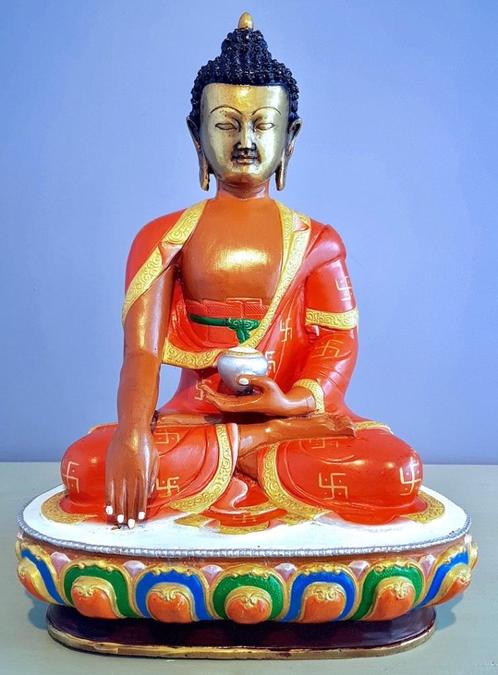 SHAKYAMUNI BOEDDHA BRONS NEPAL 32 CM, Huis en Inrichting, Woonaccessoires | Boeddhabeelden, Nieuw, Ophalen of Verzenden