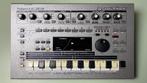 ROLAND MC 303 GROOVEBOX, Muziek en Instrumenten, Ophalen, Gebruikt, Roland