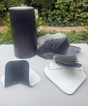 Pvc dakbedekking 44 hoeken en een dikke rol pvc van 35 cm/b beschikbaar voor biedingen