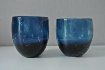 2 decoratieve glazen waxinelicht houders beschikbaar voor biedingen
