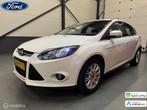 Ford Focus 1.6 TI-VCT Titanium Clima|Cruise|CarPlay|Trekh, Auto's, Gebruikt, Zwart, 4 cilinders, 635 kg