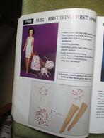Vintage barbie  Francie   First Things mattel compleet, Verzenden, Zo goed als nieuw, Kleertjes