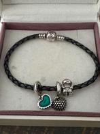 Pandora leren armband met bedels, Sieraden, Tassen en Uiterlijk, Armbanden, Ophalen, Zo goed als nieuw, Zilver, Leer