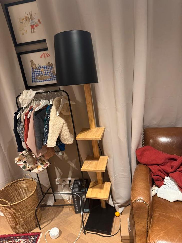 It's about RoMi Cambridge Vloerlamp met Plankjes, Huis en Inrichting, Lampen | Vloerlampen, Zo goed als nieuw, 150 tot 200 cm