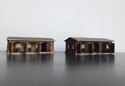 2 garageboxen N-spoor, Hobby en Vrije tijd, Modeltreinen | N-Spoor, Gebruikt, Brug, Tunnel of Gebouw, Gelijkstroom, Overige merken