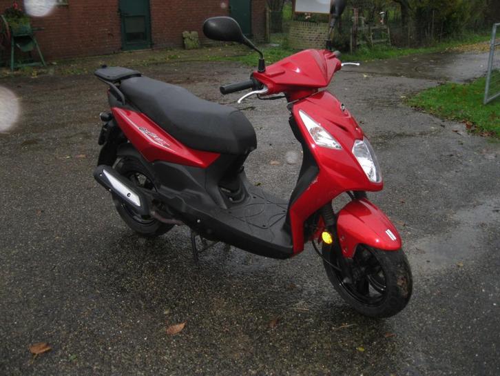 scooter, Fietsen en Brommers, Snorfietsen en Snorscooters, Gebruikt, Overige merken, Benzine, Ophalen