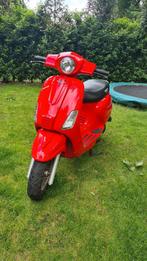 Nette Razzo lucca scooter ook teruil, Fietsen en Brommers, Snorfietsen en Snorscooters, Ophalen, Zo goed als nieuw, Overige merken